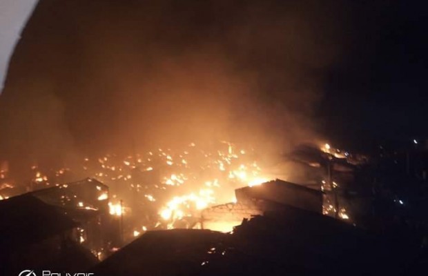 Fire razes Akesan market in Oyo town