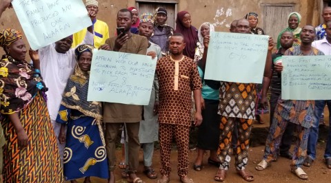 Alaafin stool: 28 ruling families from Agunloye ruling house stage peaceful protest