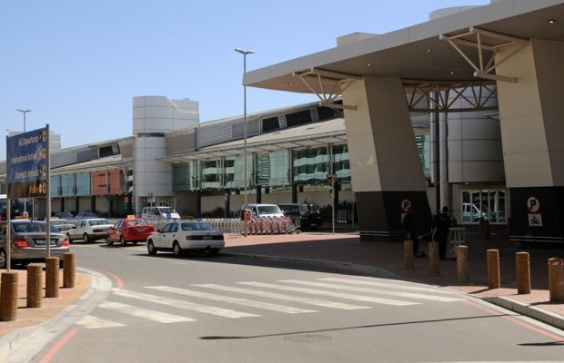 2 injured in shooting at South Africa's airport