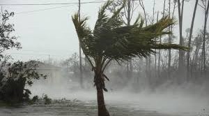 Hurricane Dorian whips US as Bahamas counts cost