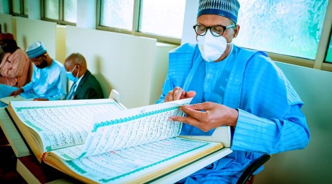 President Buhari Joins Worshippers for Annual Tafsir