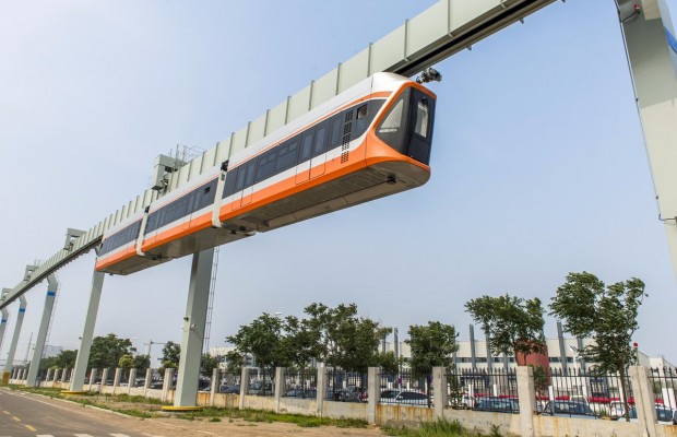 Sky train begins trail in China (Photos)