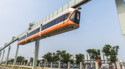 Sky train begins trail in China (Photos)