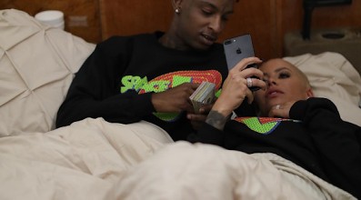 See Amber Rose's love message to boyfriend