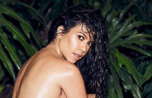 Kourtney Kardashian pose nude on IG