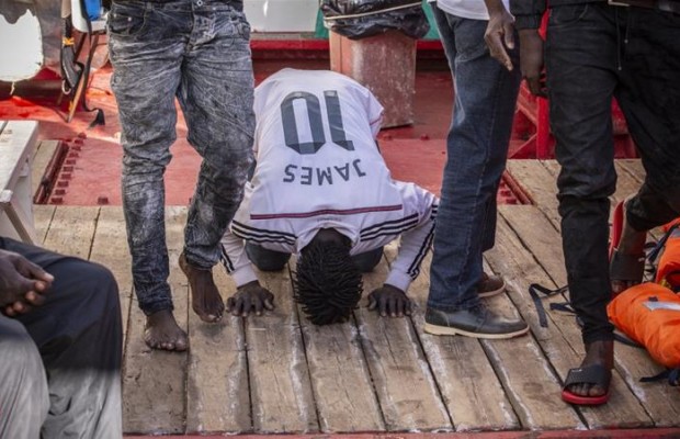 Rescued migrants recall Libya 'hell'