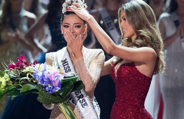Miss South Africa Wins Miss Universe Crown