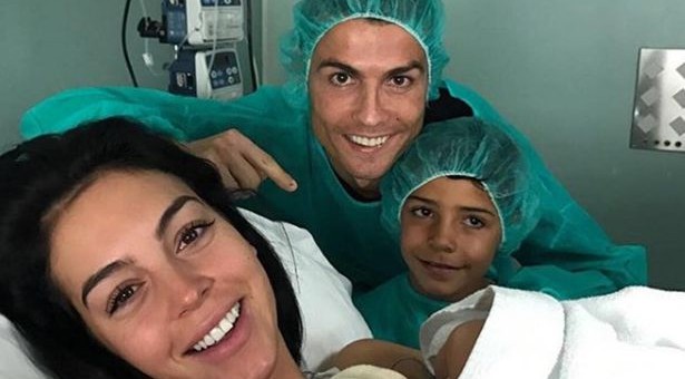 Ronaldo's girlfriend shares pic of newborn daughter