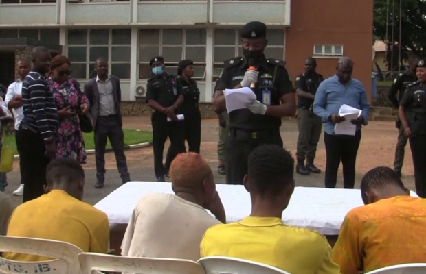 Police parade 31 suspects for crimes in Oyo