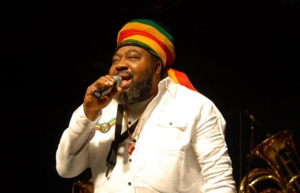 Ras Kimono burial rite begins