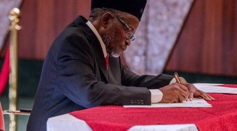 Judge Risks CJN's Sanction for Operating Out of Jurisdiction